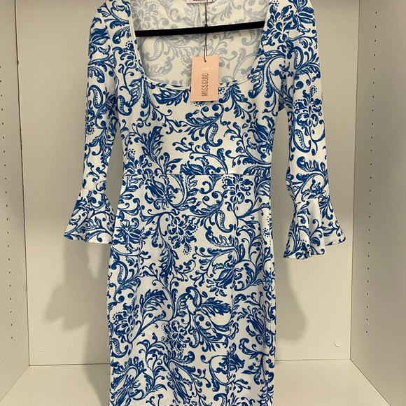 Missguided dress white with blue design - Picture 3 of 4